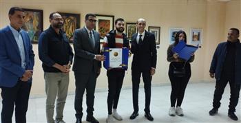قصور الثقافة تفتتح معرض "تجربة شخصية" بالأقصر ضمن مشروع المعارض الطوافة