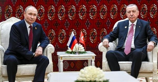على هامش "السلام والثقة".. بوتين يعقد اجتماعا مطولا مع أردوغان في عشق آباد
