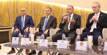   المالية: تقليص زمن الإفراج الجمركي إلى يومين فقط