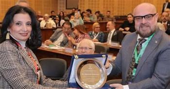   غدا .. إفتتاح معرض " 100 ارت ديكو " بالقنصلية الإيطالية بالأسكندرية 