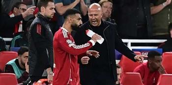  آرني سلوت يشيد بتألق محمد صلاح أمام برايتون