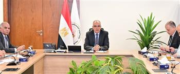   وزير الري يتابع  مشروعات كبرى لمنظومة المياه 