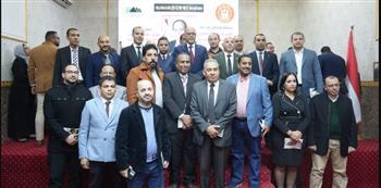 وزير العمل يواصل لقاءاته مع أصحاب الأعمال لإنفاذ "القانون الجديد"