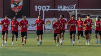  انتظام ثلاثي الأهلي الدولي استعدادا لمباراة سيراميكا  اليوم 