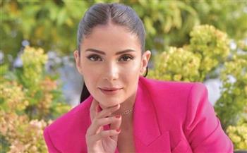   منى زكي ومريم الخشت تتألقان في مسلسل "طالع نازل" خارج الموسم الرمضاني