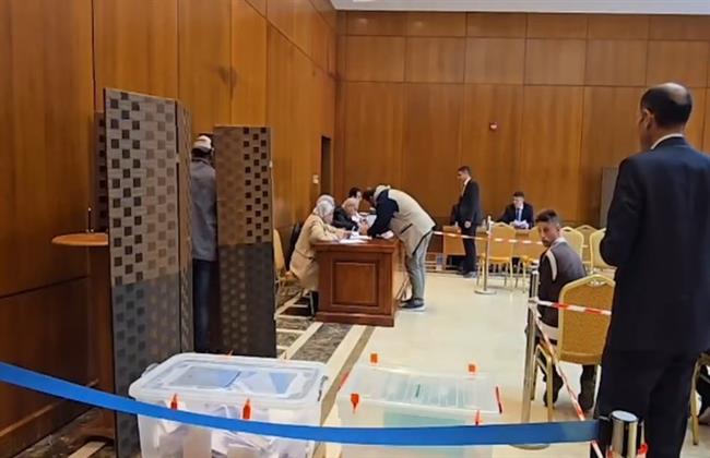 سفير مصر لدى عمان: إقبال الجالية المصرية على انتخابات النواب جيد ويعكس وعيهم