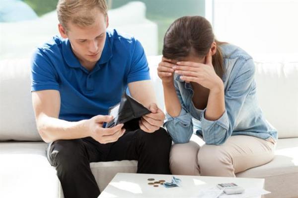 الخلافات المالية في الزواج.. كيف تحول النقاش حول المال إلى فرصة لتعزيز العلاقة