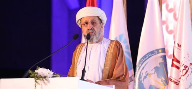 الشيخ أحمد السيابي: الفتوى بيانٌ لما جاء به الإسلام من عدلٍ ورحمةٍ