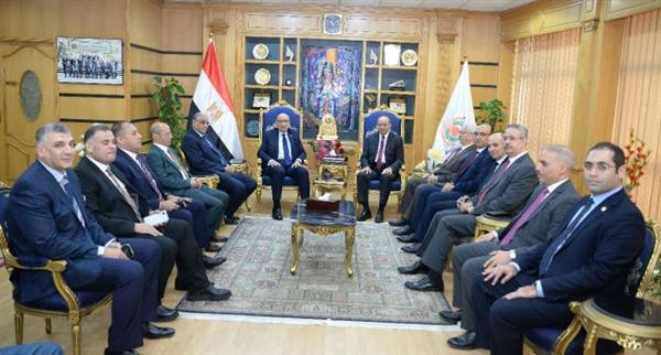 رئيس جامعة المنصورة يستقبل المستشار عاصم الغايش رئيس محكمة النقض