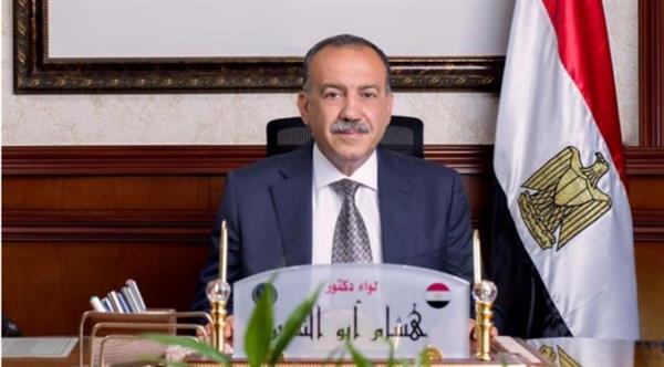 محافظ أسيوط يدعو للمشاركة في الدورة السادسة لجائزة الدولة للمبدع الصغير 2026