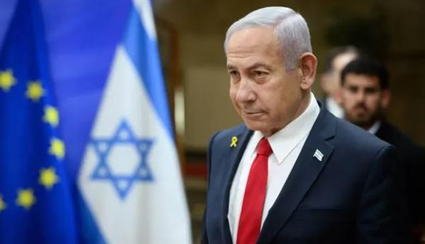 نتنياهو يقتحم ساحة حائط البراق في القدس المحتلة لإحياء عيد الأنوار اليهودي