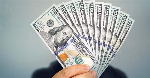 تراجع جديد لـ سعر الدولار مقابل الجنيه اليوم