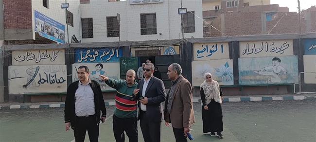 لجنة وزارية تناقش احتياجات تطوير مراكز الشباب بالقليوبية 
