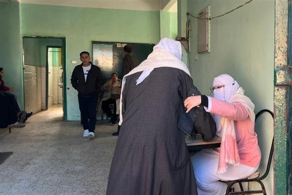 الناخبون يتوافدون على لجان انتخابات النواب بكفر الشيخ في أول أيام إعادة المرحلة الثانية
