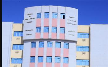   رئيس جامعة سوهاج يتفقد مستشفى طب وجراحة الفم والأسنان استعدادًا لبدء التشغيل التجريبي