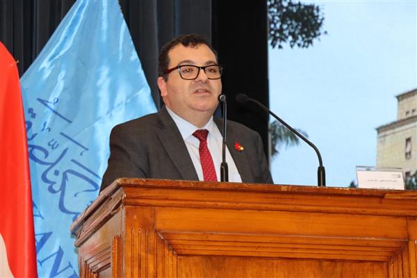 جامعة الإسكندرية تستقبل رئيس قسم الهندسة الحيوية بجامعة لويفل الأمريكية