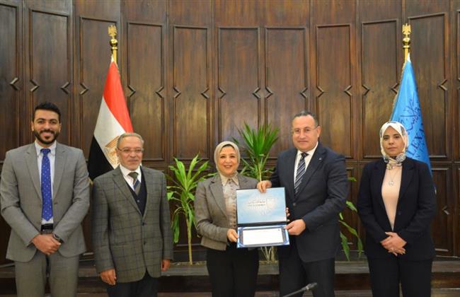 جامعة الإسكندرية تستقبل لجنة تقييم جائزة التميز الحكومي لعام 2025