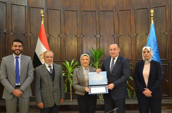 جامعة الإسكندرية تستقبل لجنة تقييم جائزة التميز الحكومي لعام 2025