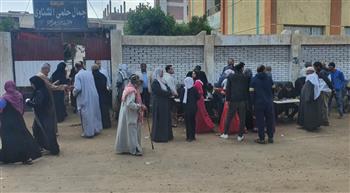   توافد الناخبين بلجان صفط تراب بطنطا للتصويت في انتخابات مجلس النواب 