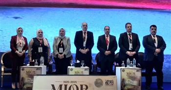   المستشفيات التعليمية تناقش أحدث المستجدات في طب وجراحة العيون