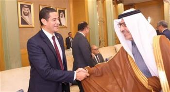   رئيس أكاديمية السادات للعلوم الإدارية يشارك السفارة السعودية الاحتفال باليوم العالمي للغة العربية