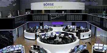 الأسهم الأوروبية تفتتح على متباين مع تقييم المستثمرين للأوضاع الاقتصادية في المنطقة