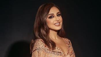   أنغام تدعو لتامر حسني خلال حفلها أمام الأهرامات