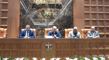   محافظ أسيوط يتابع استعدادات إعادة انتخابات النواب