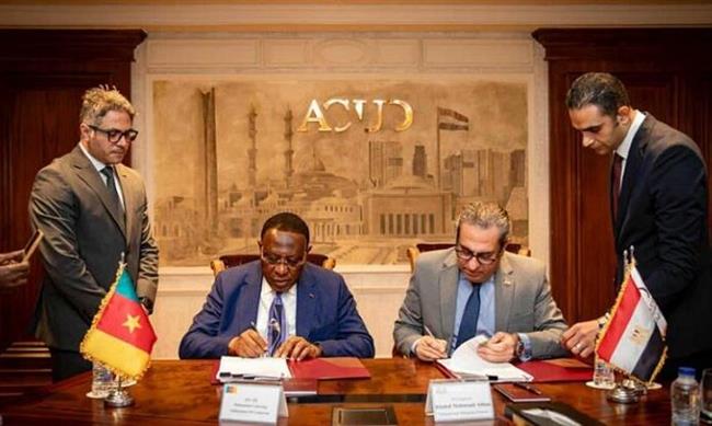 "العاصمة الإدارية" والكاميرون توقعان عقد بيع