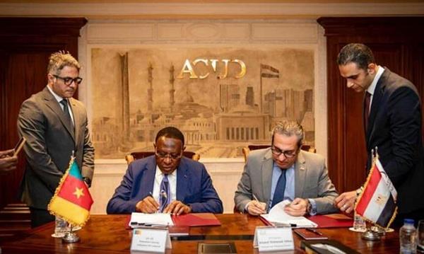 "العاصمة الإدارية" والكاميرون توقعان عقد بيع