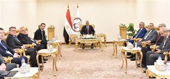 وزير الإنتاج الحربي يلتقي نائبي رئيسي "تاليس" الفرنسية و"بونجسان" الكورية الجنوبية
