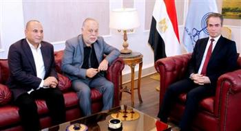   نقيبا الممثلين والسينمائيين في ماسبيرو لبحث التعاون المشترك
