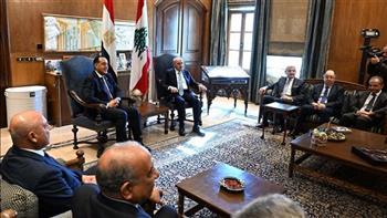 رئيس الورزاء يصل القاهرة بعد انتهاء زيارة لبنان