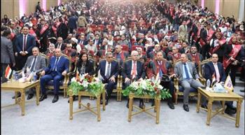   رئيس جامعة المنصورة يشارك في حفل تخريج أول دفعة من خريجي جامعة المنصورة الجديدة الأهلية