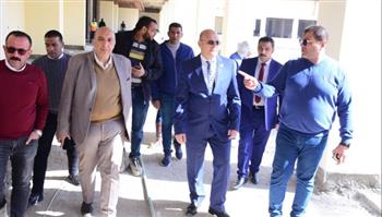   النعماني يتابع العمل بصالة الالعاب الدولية و4 ملاعب مُهداه من الشباب والرياضة 