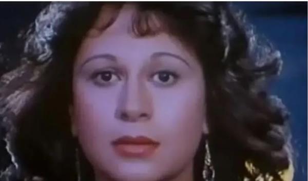 وزير الثقافة ينعي الفنانة الكبيرة سمية الألفي