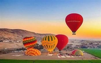 69 بالونا طائرا تحلق في سماء الأقصر وتحمل 1700 سائح