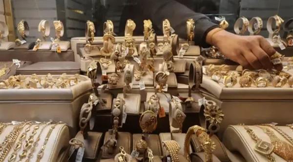 الذهب يحافظ على استقراره.. لا صعود ولا هبوط
