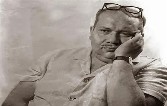 صلاح جاهين.. فيلسوف البسطاء الذي كتب الوجدان المصري وأعاد تشكيل روح القصيدة والفن