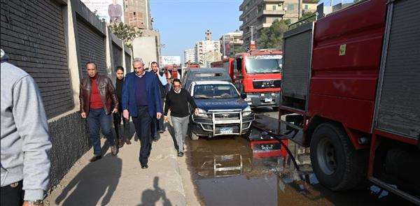 محافظ الغربية ومدير الأمن يتابعان جهود السيطرة على حريق مسرح مدرسة طنطا الزراعية