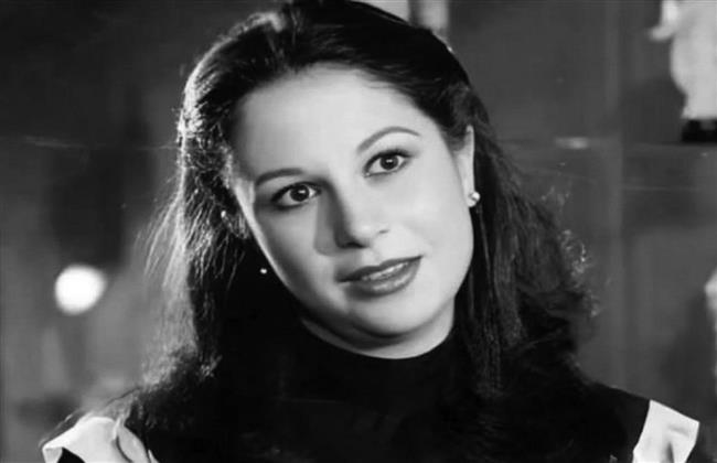 اليوم.. عزاء الفنانة سمية الألفي بمسجد عمر مكرم