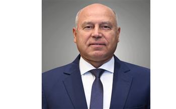 وزير الصناعة يزور عمان لتعزيز الشراكة الصناعية والتجارية بين البلدين