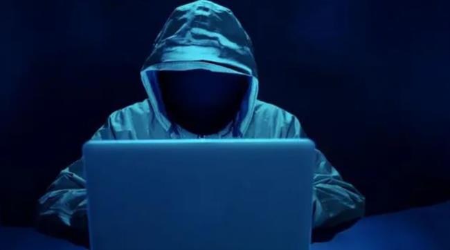  FBI يحذر من احتيال خطير: صور العائلة تستخدم في عمليات اختطاف وهمية لابتزاز الضحايا