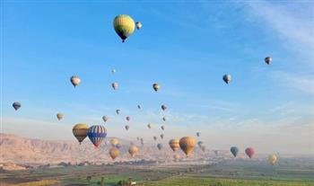   تحليق 75 رحلة بالون طائر تقل أكثر من 1820 سائحا في سماء الأقصر