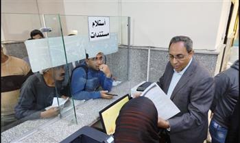   عبد الحليم يفاجئ الوحدة المحلية لمركز ومدينة قنا لمتابعة ملف تراخيص البناء