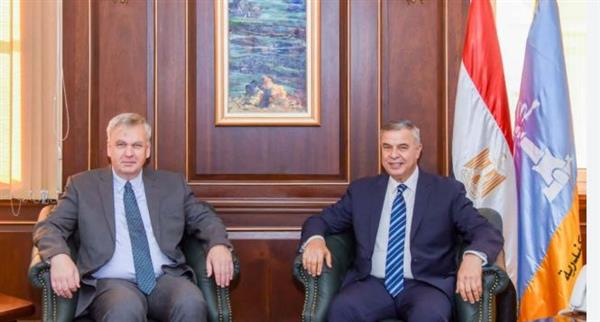 محافظ الإسكندرية يبحث مع السفير الألماني بالقاهرة تعزيز التعاون في عدة مجالات