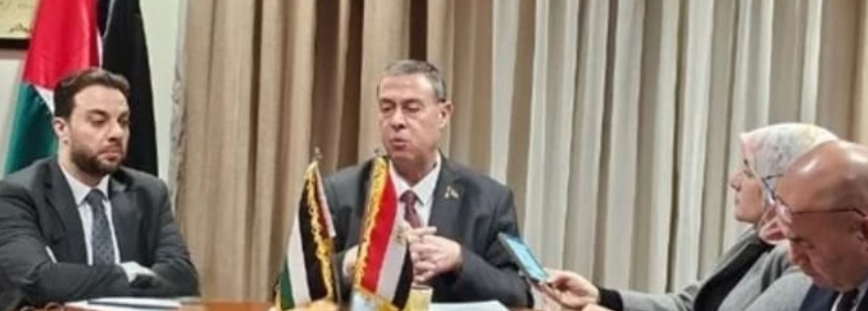 السفير دياب اللوح: غزة جزء لا يتجزأ من فلسطين والحكومة جاهزة لتحمّل المسؤولية