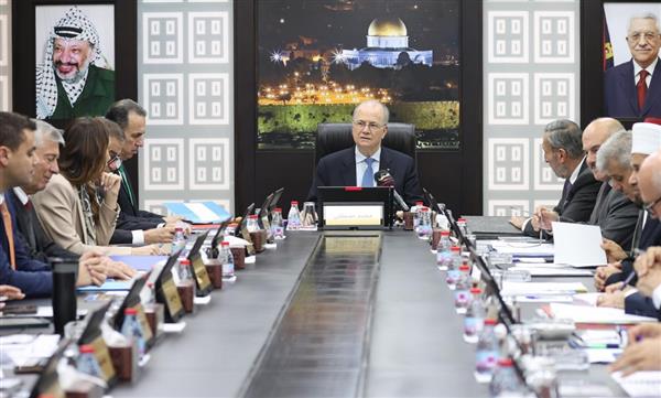 "الوزراء الفلسطيني" يوجّه بتسخير كل الإمكانيات الإغاثية لدعم غزة