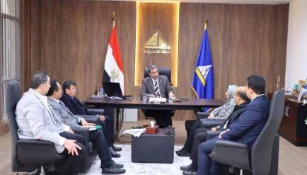 محافظ دمياط يستقبل مساعد وزير البيئة لمناقشة تدوير المخلفات والتخلص الآمن منها