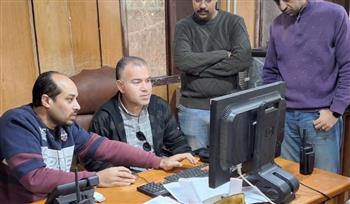   رئيس مياه الفيوم يتابع شكاوى المواطنين على الخط الساخن 125 